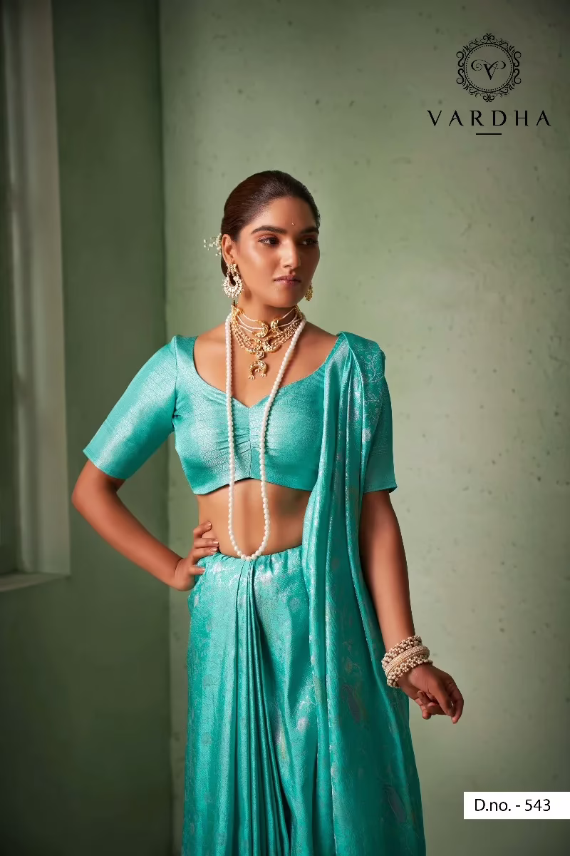 Aksha Zari Women Blue Saree - Image 2