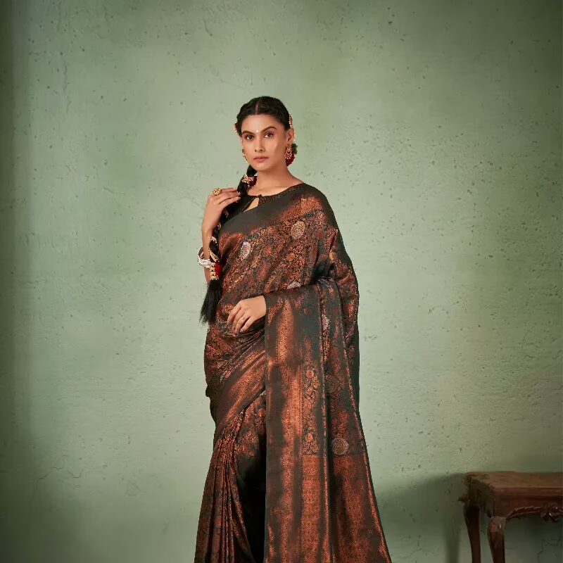 Anvaya Green Zari Women Saree