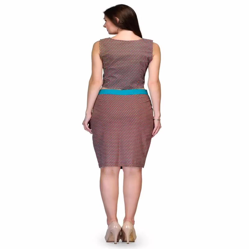 Contrasting Slit Pencil Skirt and Crop Top set - Image 5