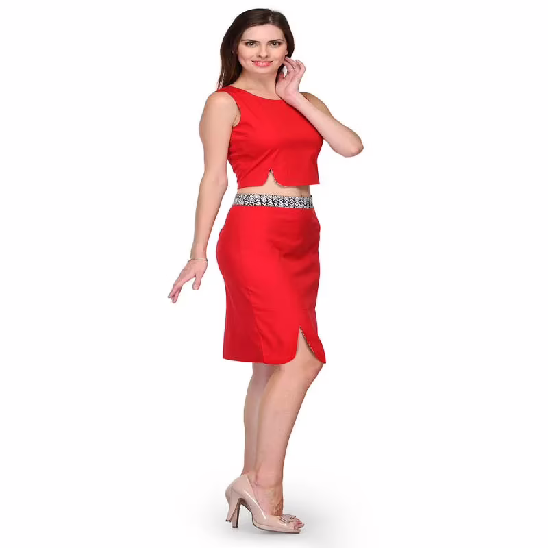 Contrasting Slit Pencil Skirt and Crop Top set - Image 2