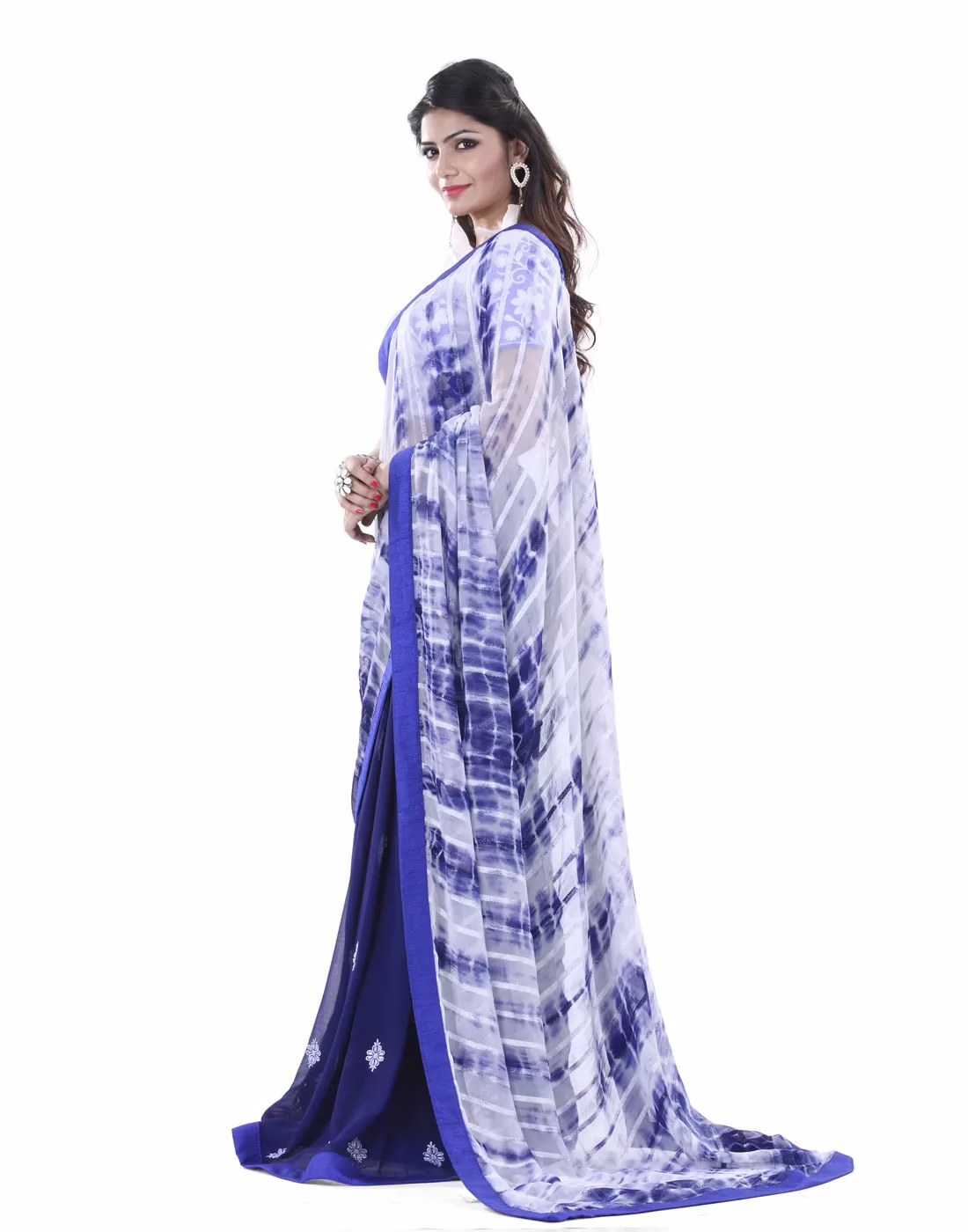 Club Art Decor Designer Blue And White Saree with Designer Blue Blouse - Image 3