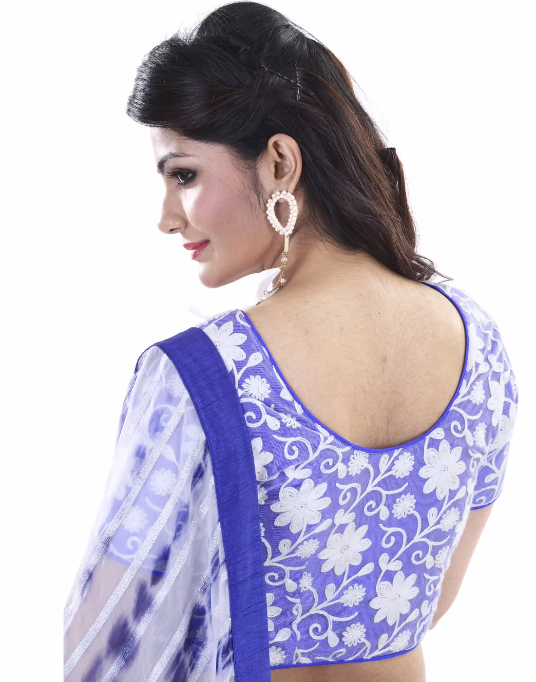 Club Art Decor Designer Blue And White Saree with Designer Blue Blouse - Image 4