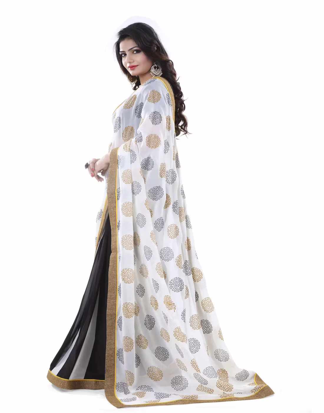 Club Art Decor Designer White And Black Saree with Designer Black Blouse - Image 3