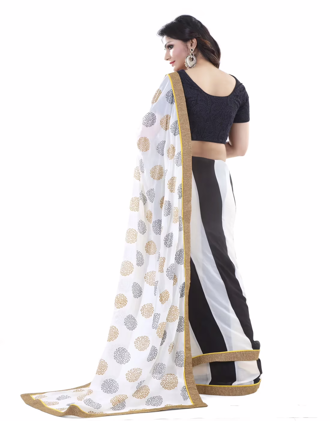 Club Art Decor Designer White And Black Saree with Designer Black Blouse - Image 4