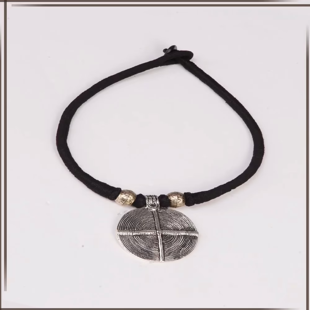 Pazaar Silver & Black Metal Festival Necklace - Image 2