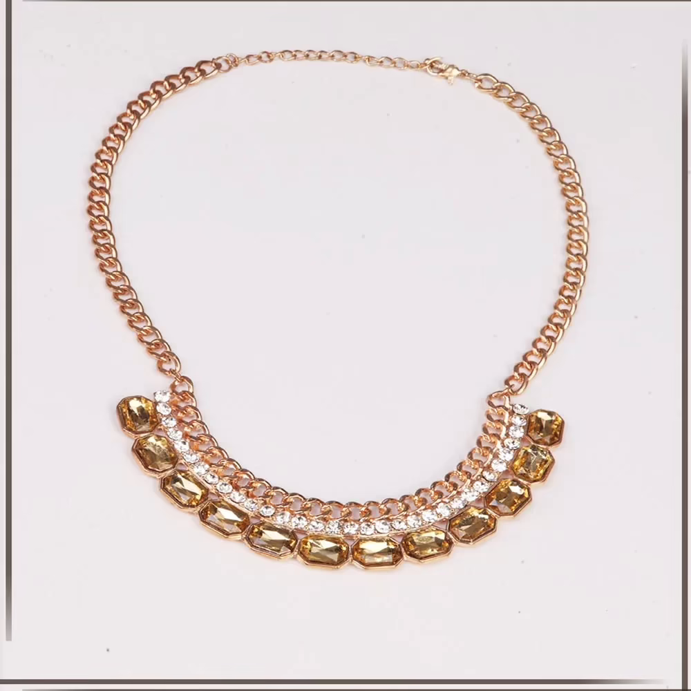 Pazaar Golden Metal Festival Necklace - Image 2