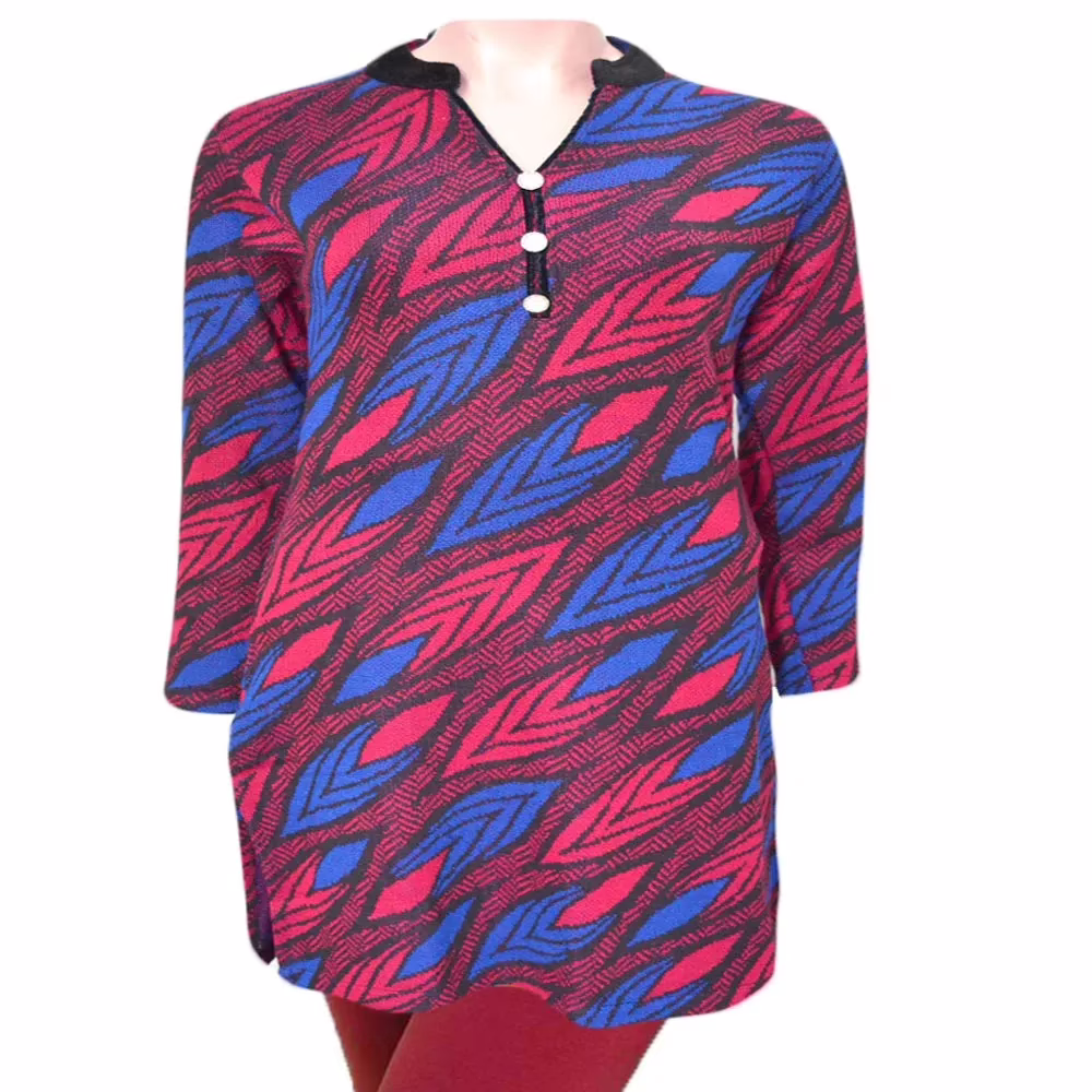 Hot Magenta Flower Appliqué Nehru Collar Buttoned Placket Woolen Kurti